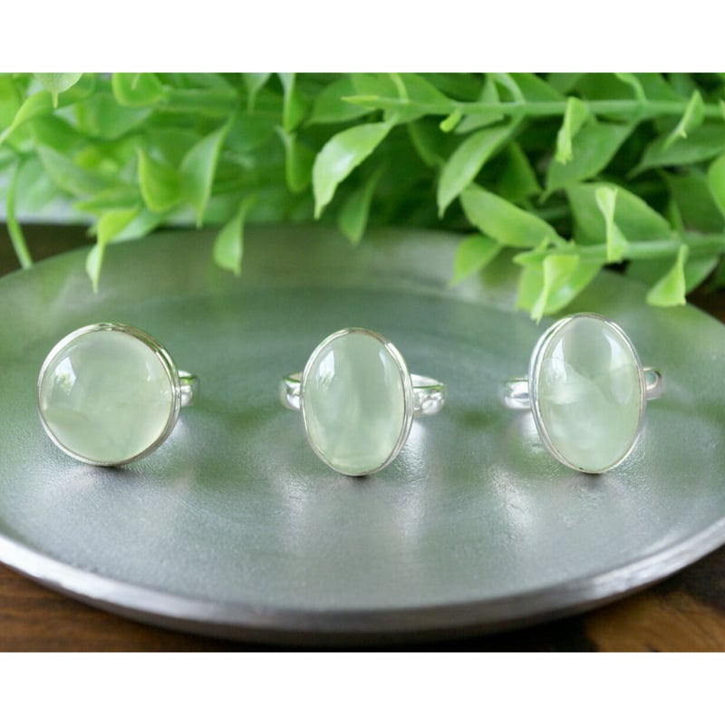 緑色オーバル型シルバーリング グリーン プレナイト オーバルシェイプ リング シルバー925 約12.5号