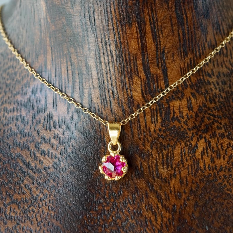 Handmade】合成ルビー ローズカット クラウンモチーフ ペンダント