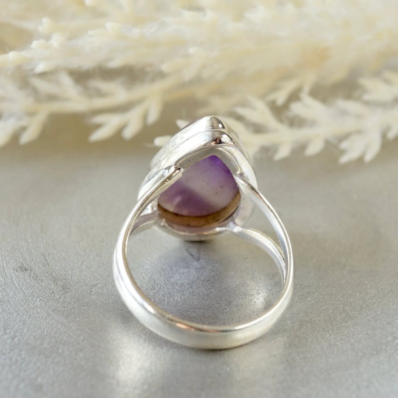 シェブロンアメジスト ペアーシェイプリング シルバー925 約15号（sv