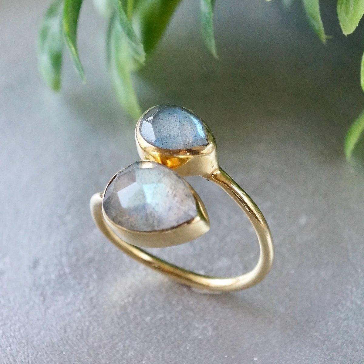 ラブラドライト ダブルしずくリング 18kゴールドプレーテッド シルバー