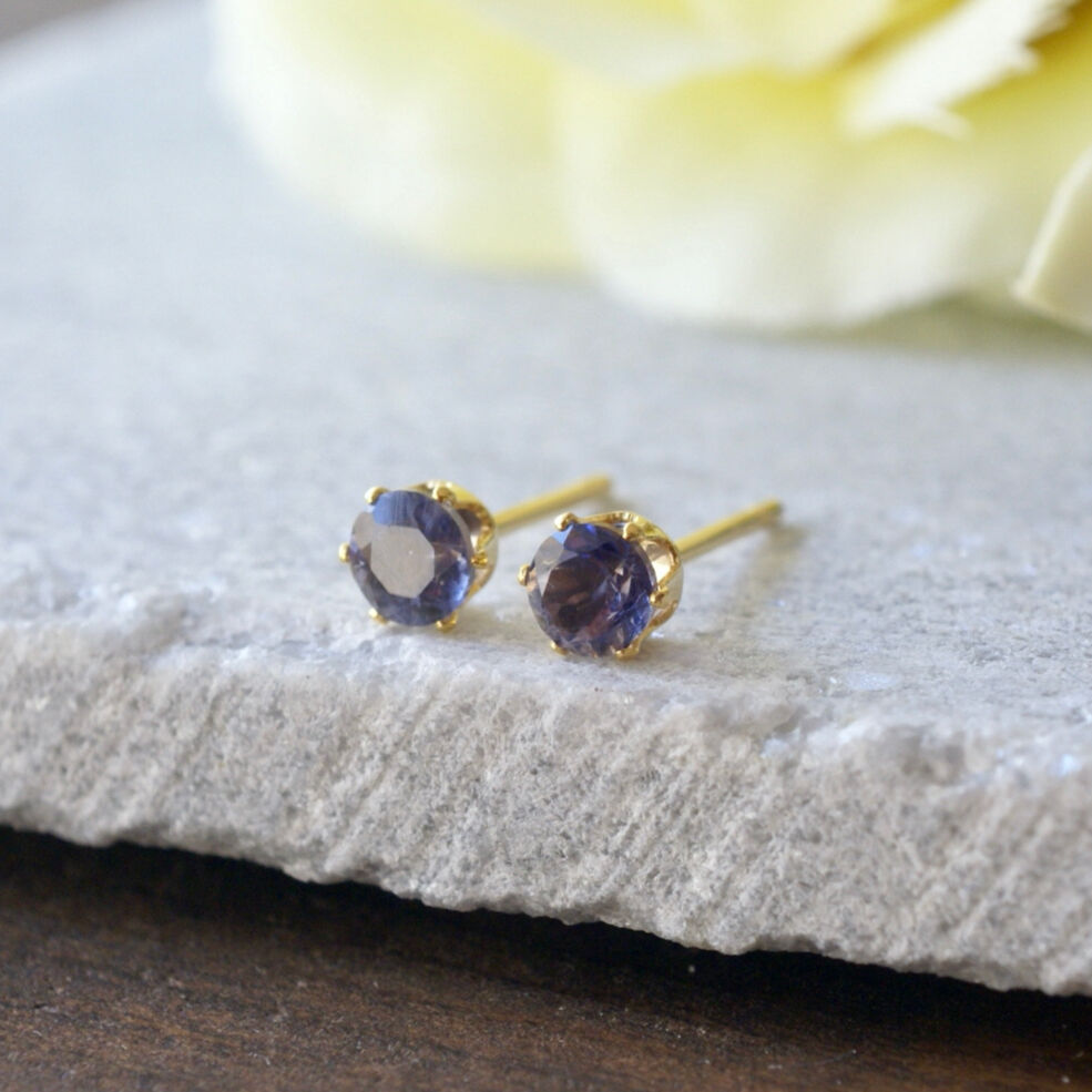 値下げアイオライトのフサフサシンプルピアスチャーム☆