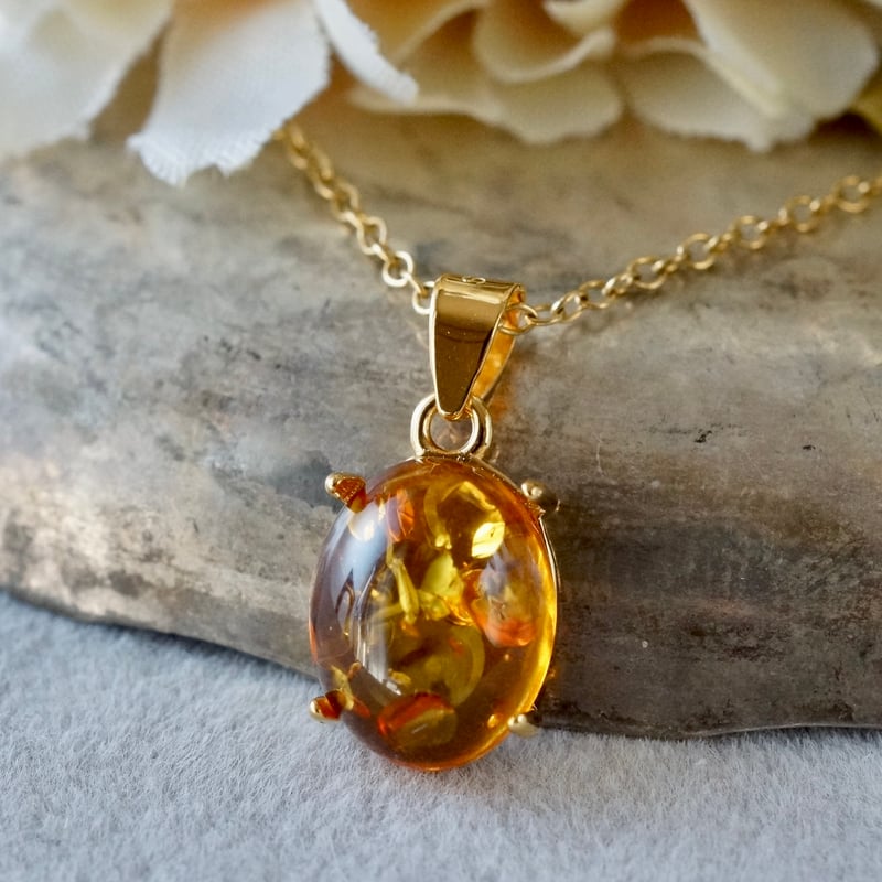 受注制作】アンバー（琥珀）クラウンモチーフ ペンダントトップ