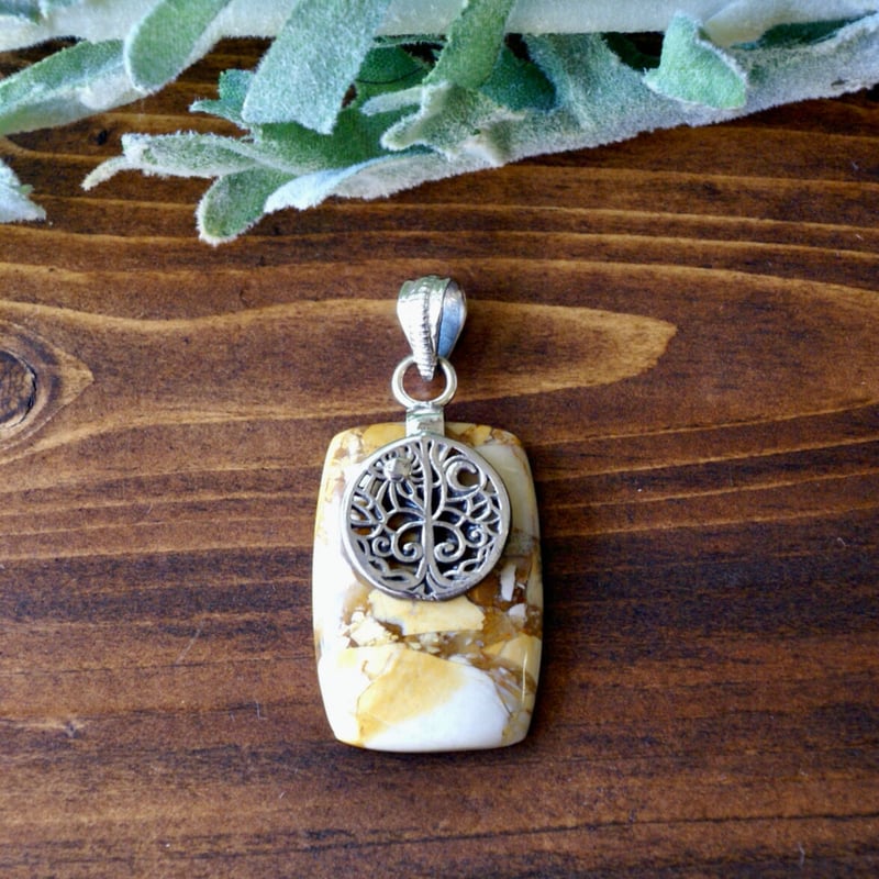 ブレシエイテッドムーアカイト ペンダントトップ ツリー・オブ・ライフ