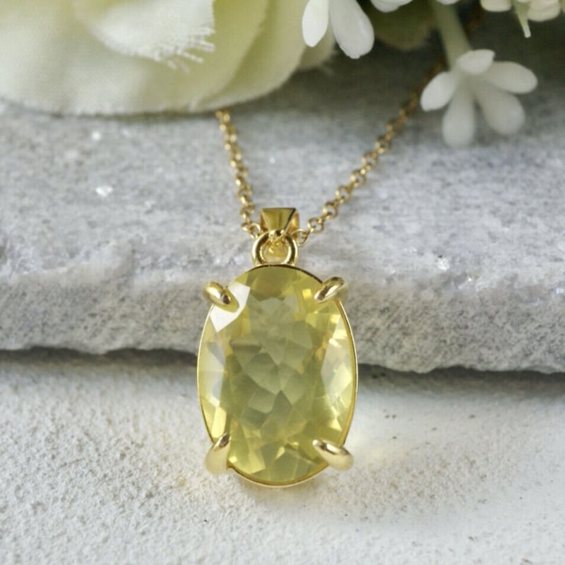 Handmade】濃いめ発色 レモンクォーツ ペンダントトップ 18k