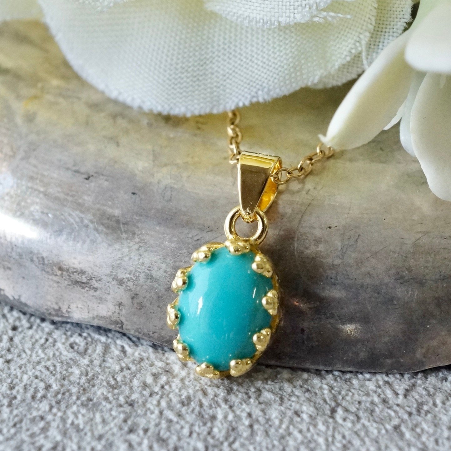 Handmade】アリゾナターコイズ クラウンモチーフ ペンダントトップ 18k