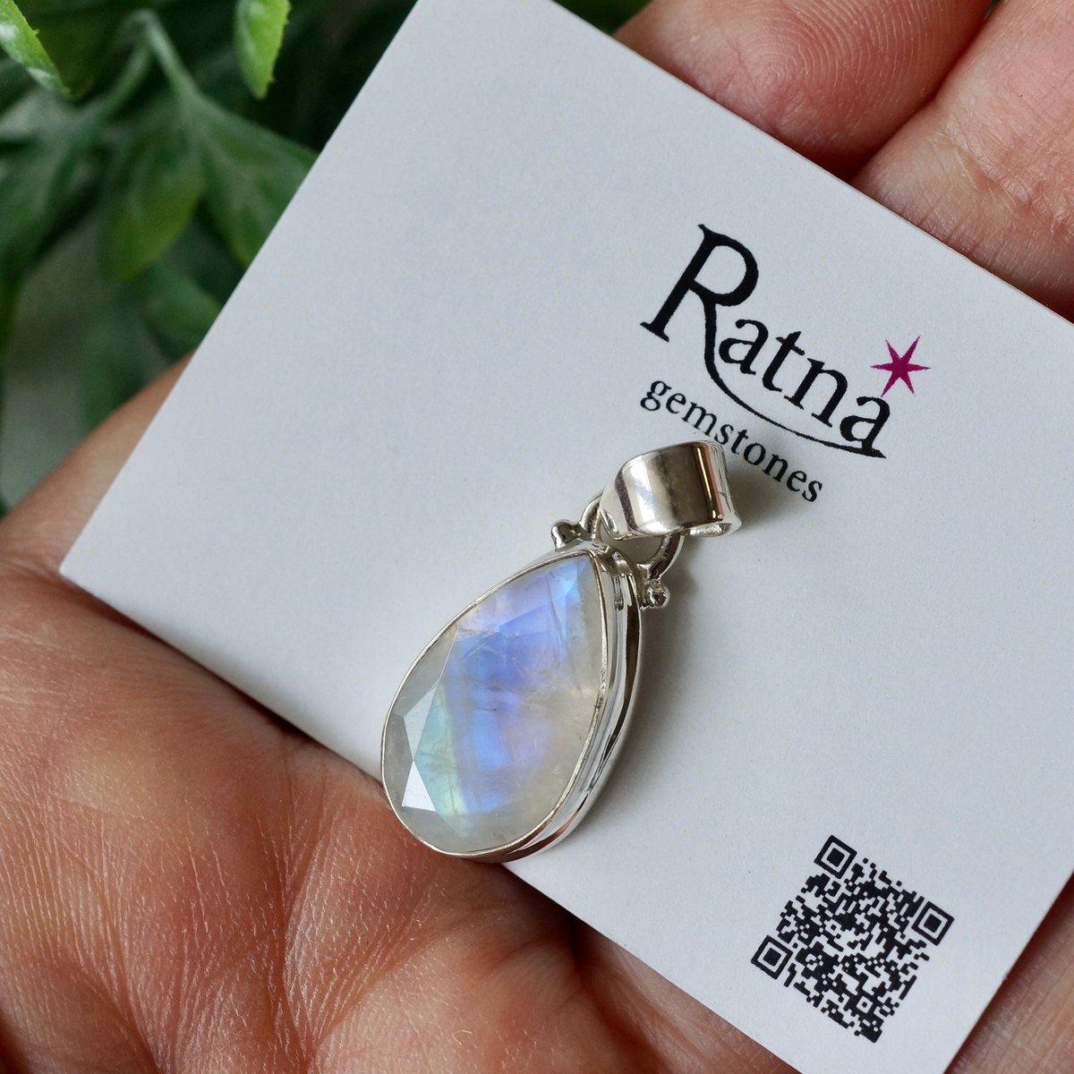 レインボームーンストーン ファセットカット ペンダントトップ