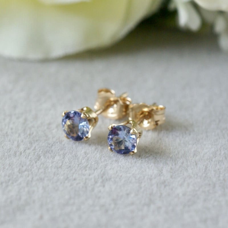 14kgf 12月誕生石 タンザナイト スタッドピアス イヤリング 12月誕生石