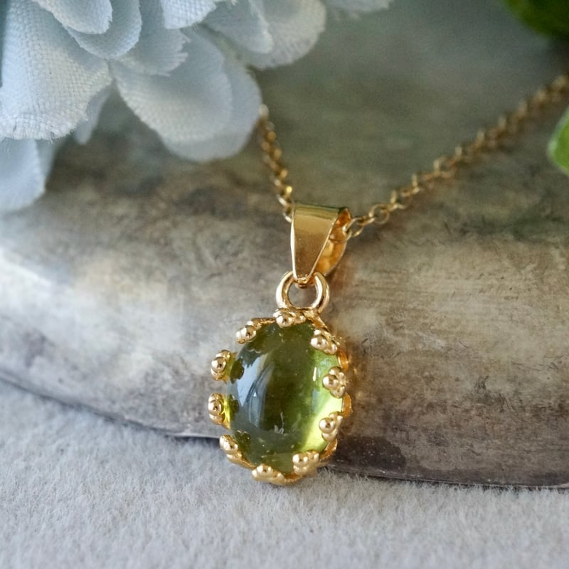 Handmade】ペリドット クラウンモチーフ ペンダントトップ 18kゴールド