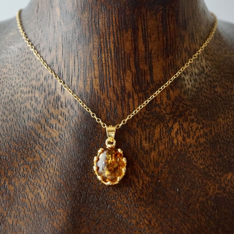 受注制作】アンバー（琥珀）クラウンモチーフ ペンダントトップ