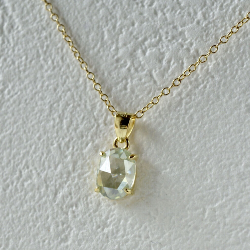 宝石！カット綺麗ピンクモアサナイト♡ペンダントトップ/ブライダル 宝石！カット綺麗ピンクモアサナイト♡ペンダントトップ/ブライダル