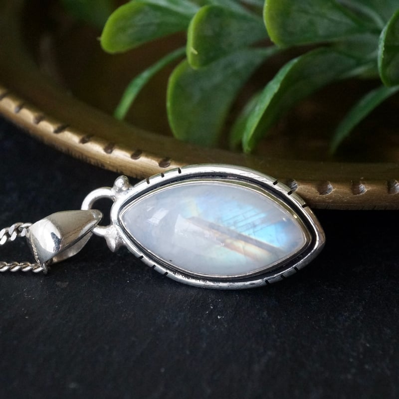 ムーンストーン パワーストーン 天然石 ムーンストーン 六角柱[T401-4466]