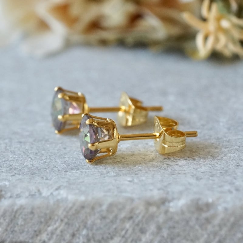 スティーブン デュエック☆クオーツ スタッドピアス☆ スティーブン