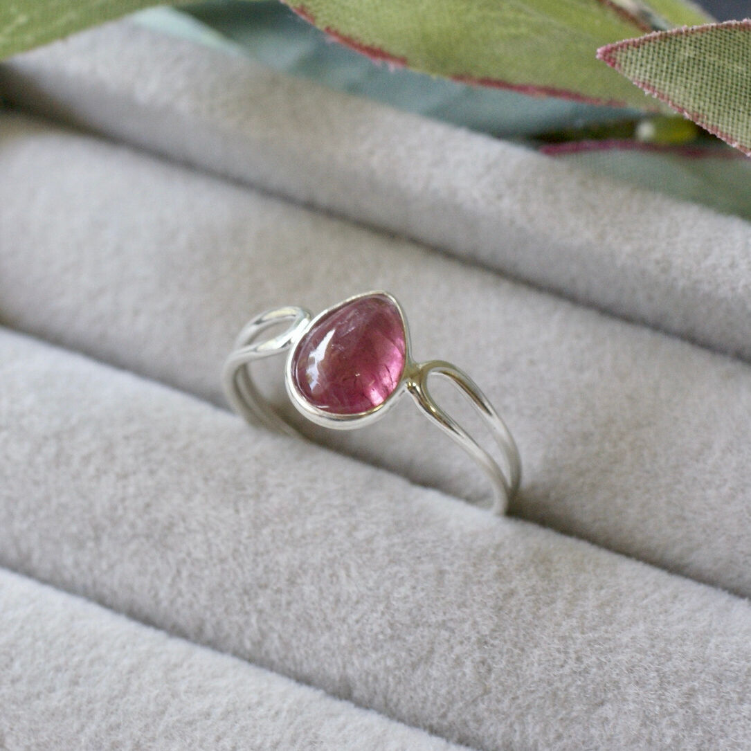 パヴェ リング♥️ピンクトルマリン ピンクトルマリン ペアーシェイプ ベゼルフレームリング シルバー925