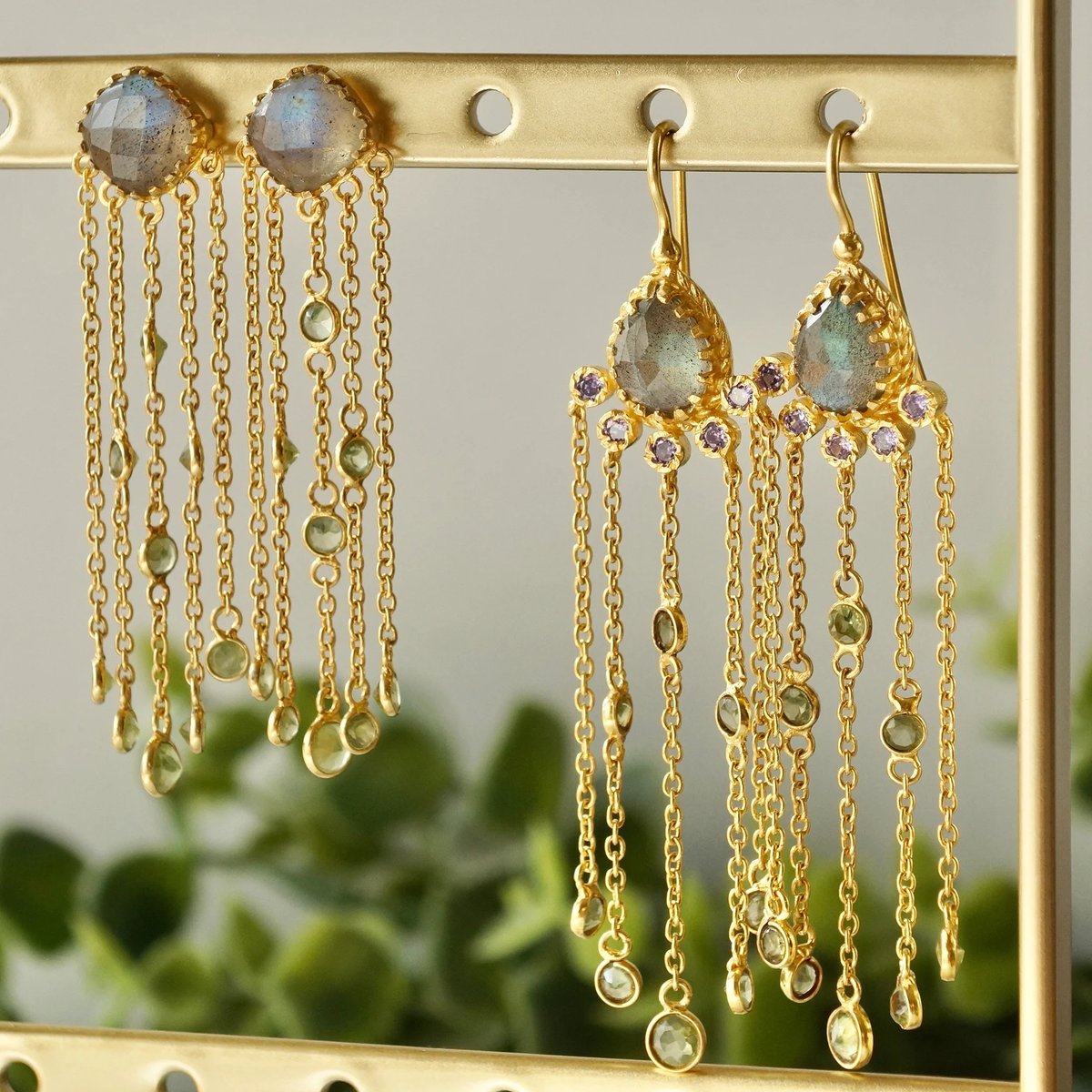 シラー綺麗·͜· ︎︎ラブラドライトフラワーカービングとカイヤナイトの