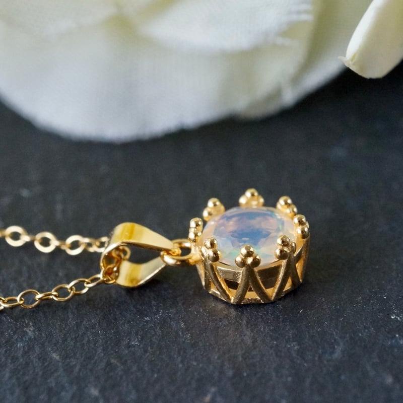 Handmade】オパール ファセットカット クラウンモチーフ ペンダント 