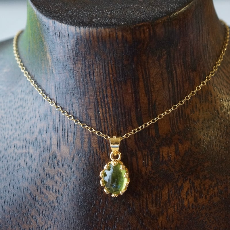 Handmade】ペリドット クラウンモチーフ ペンダントトップ 18kゴールド