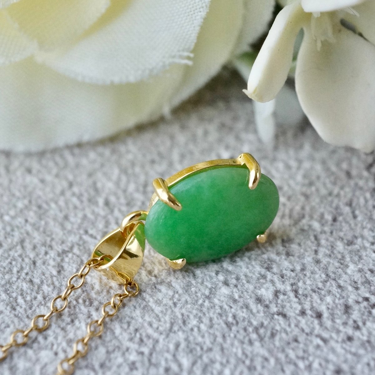 Handmade】翡翠（ヒスイ・ジェイダイト）ペンダントトップ 18kgp