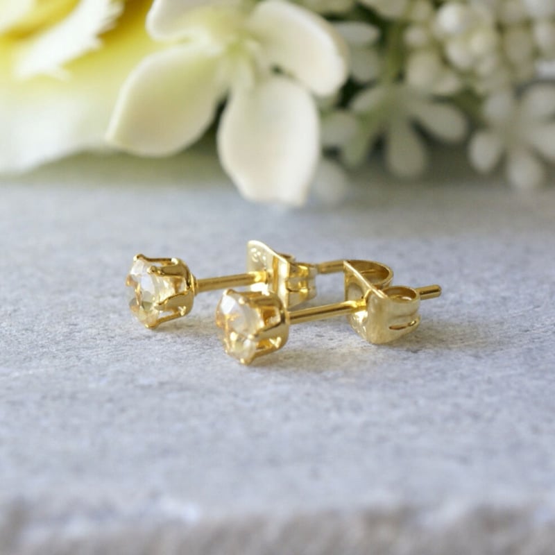 Handmade】イエロー シトリン スタッドピアス サージカルステンレス製