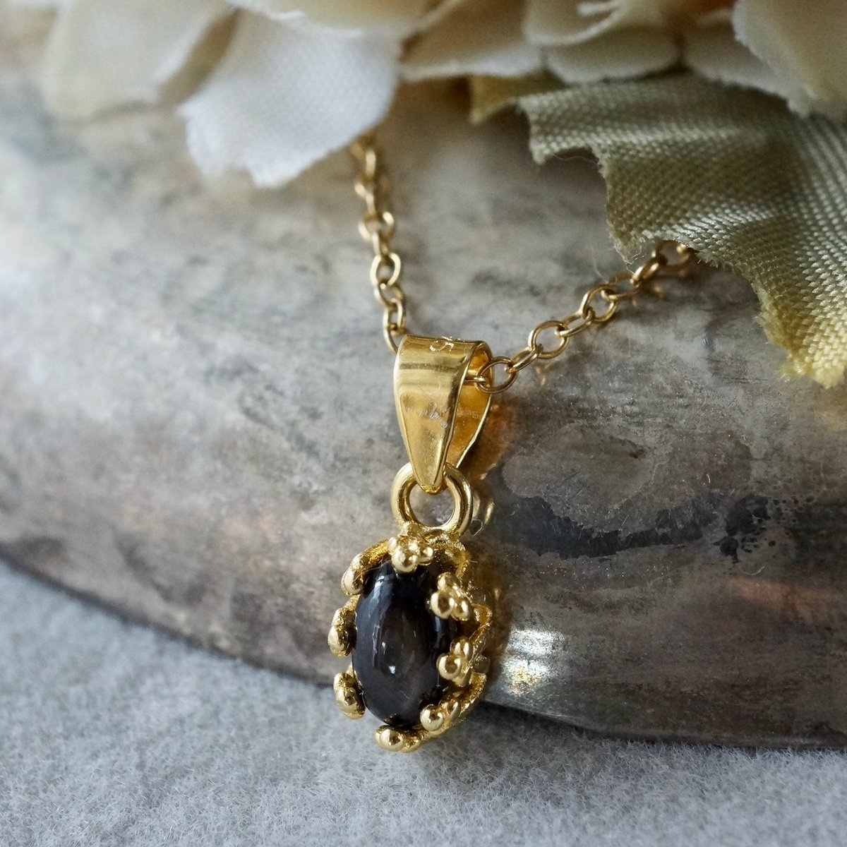 Handmade】ブラックスターサファイア ペンダントトップ 18kゴールド