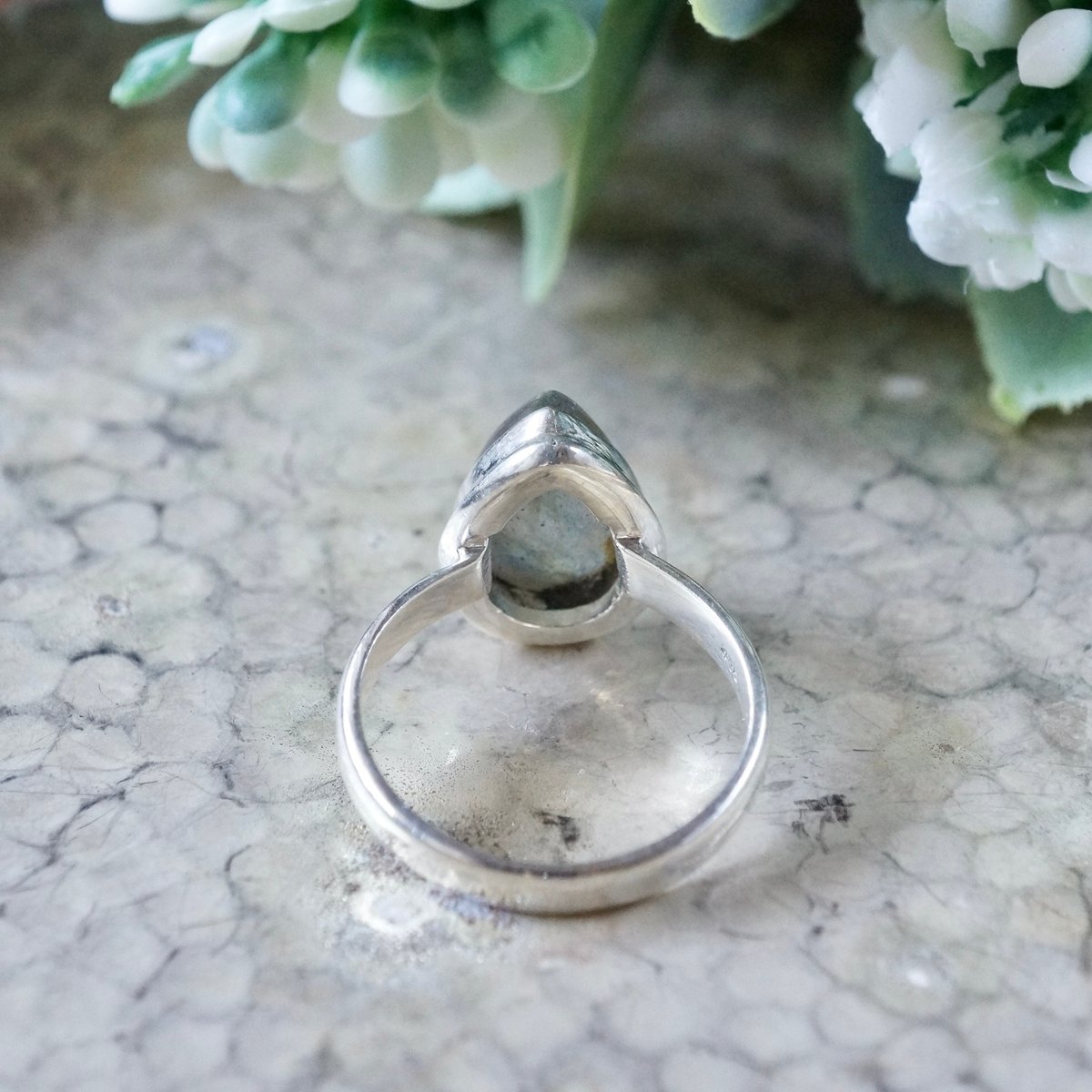 ブルーシラー ラブラドライト ペアーシェイプリング シルバー925 11.5