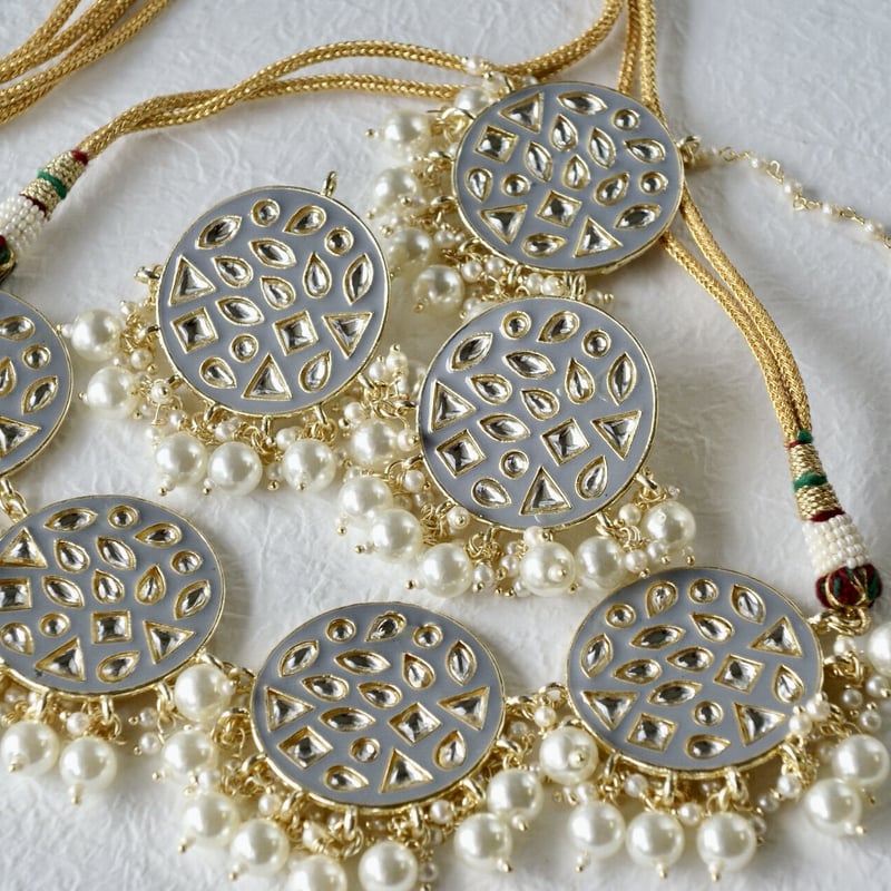 ☆ 軽量 インドジュエリーセット（グレー）クンダンスタイル