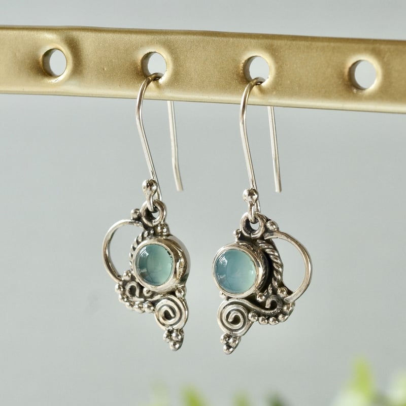 ○アクアカルセドニー エスニックピアス シルバー925 （sv-706-1