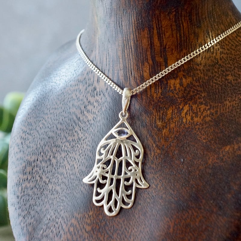 アイオライト ハムサの手 ペンダントトップ シルバー925（sv-877