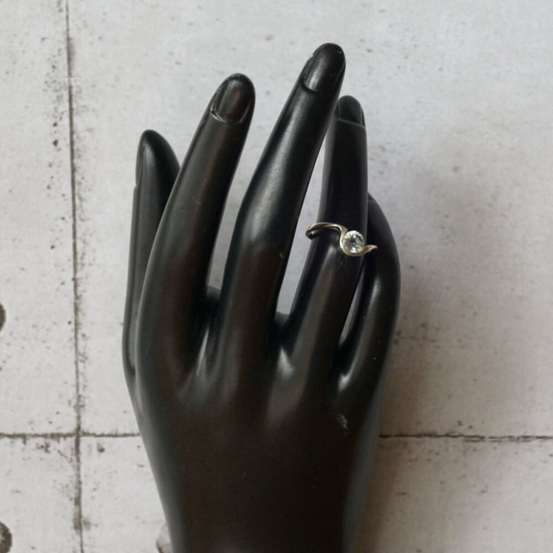 ブルートパーズ ねじりリング シルバー925 約10.5号（sv-283-3