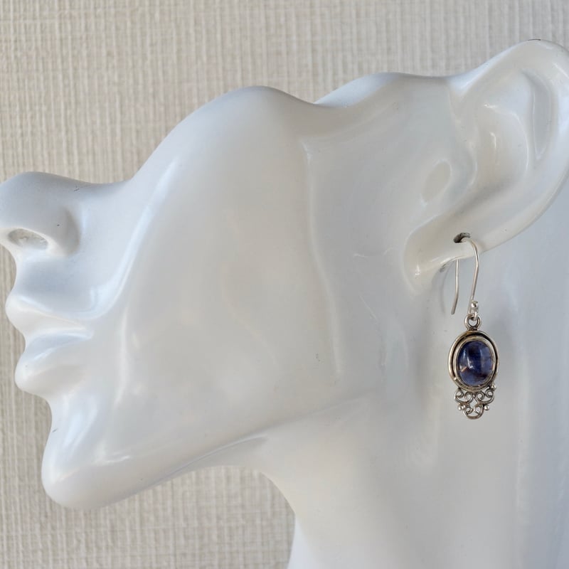 アイオライト　カボション　プラチナ　スタッドピアス Amazon | プラチナ 4本爪 ピアス 4mm 両耳用 アイオライト