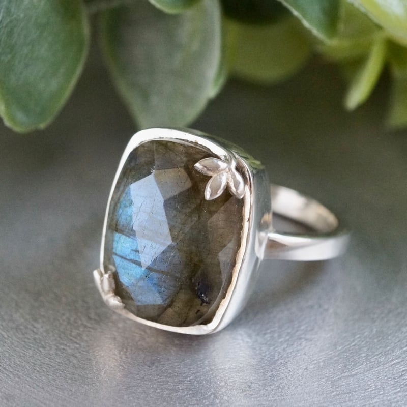 ラブラドライト スクエア リーフモチーフリング シルバー925 約14.5号