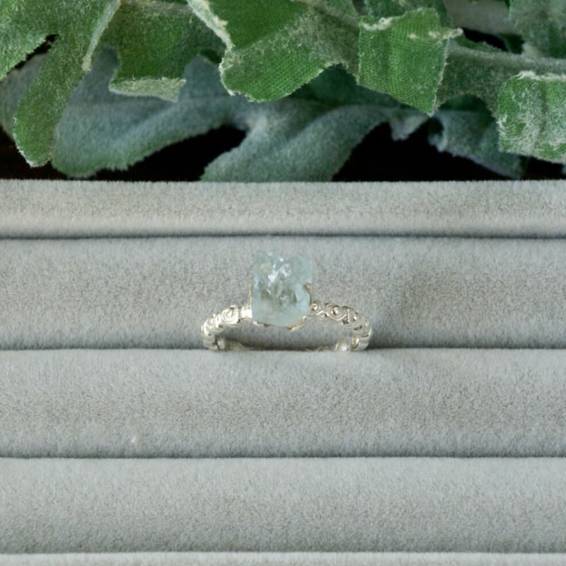 アクアマリン シルバーリング 11号　13号　パワーストーンらリング 13号 氷の欠片アクアマリン シルバーリング | Le Papillon Jewelry