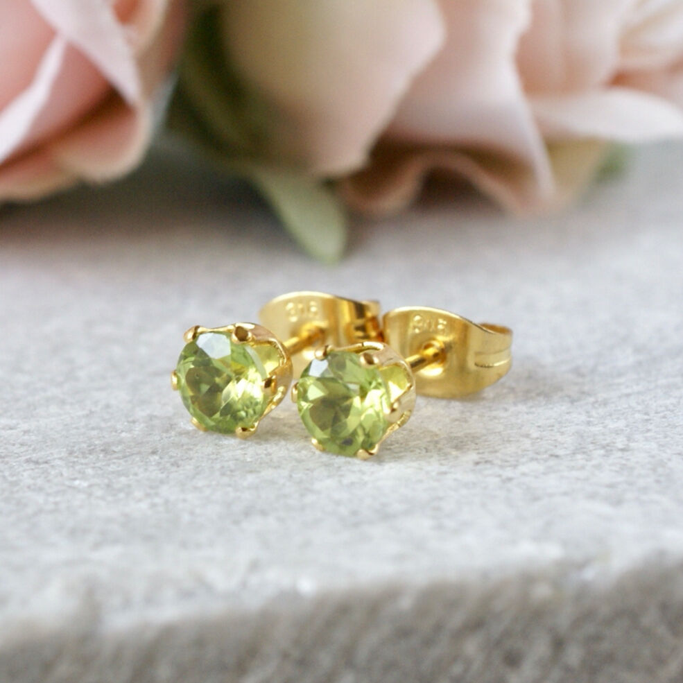 Handmade】オリーブグリーン ペリドット スタッドピアス サージカル  