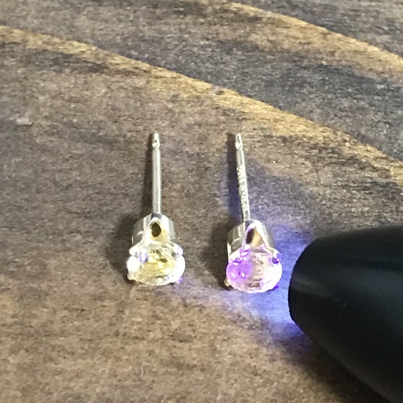 Handmade】イエローサファイア スタッドピアス 14kゴールドフィルド製