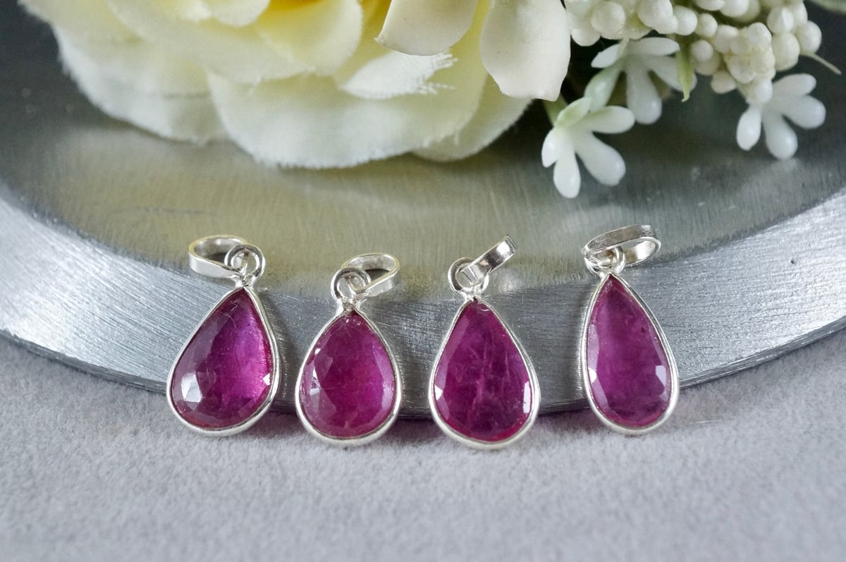 ルビー ローズカット ペンダントトップ シルバー925（sv-750-4