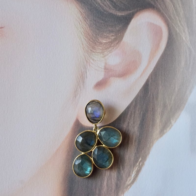 ☆ラブラドライト 大振りピアス 18kゴールドプレーテッド シルバー925