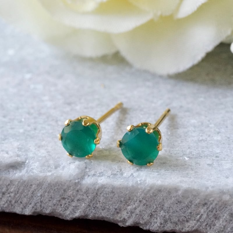 Handmade】グリーンオニキス スタッドピアス サージカルステンレス製