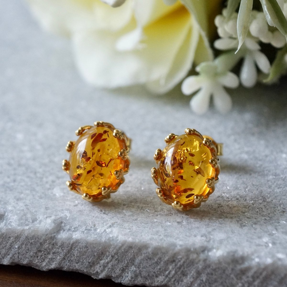 Handmade】アンバー（琥珀）クラウンモチーフ スタッドピアス 18k 