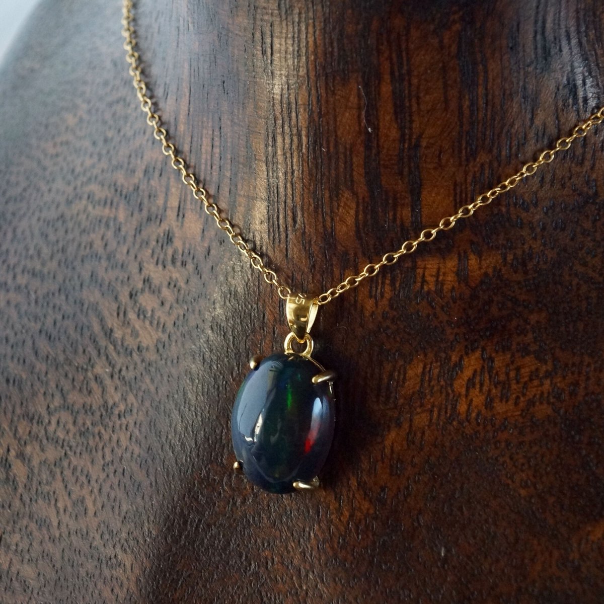 Handmade】ブラックオパール ペンダントトップ 18kゴールド Handmade】ブラックオパール ペンダントトップ 18kゴールド