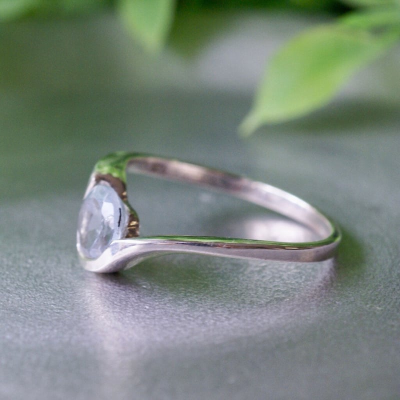 ブルートパーズ ねじりリング シルバー925 約10.5号（sv-283-3