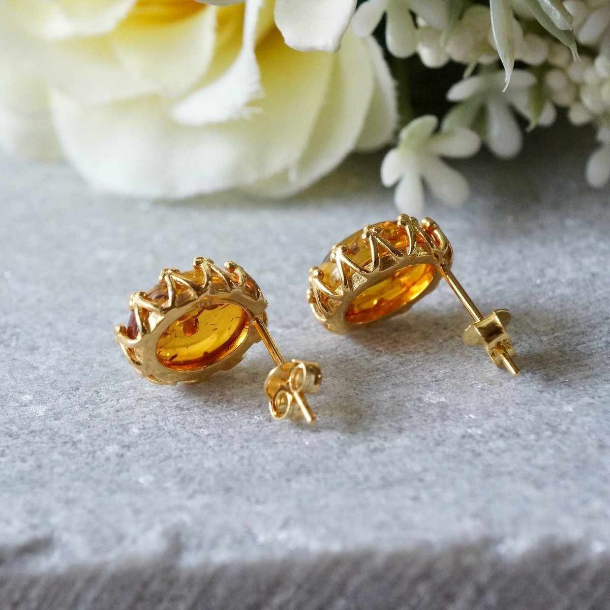 Handmade】アンバー（琥珀）クラウンモチーフ スタッドピアス 18k 