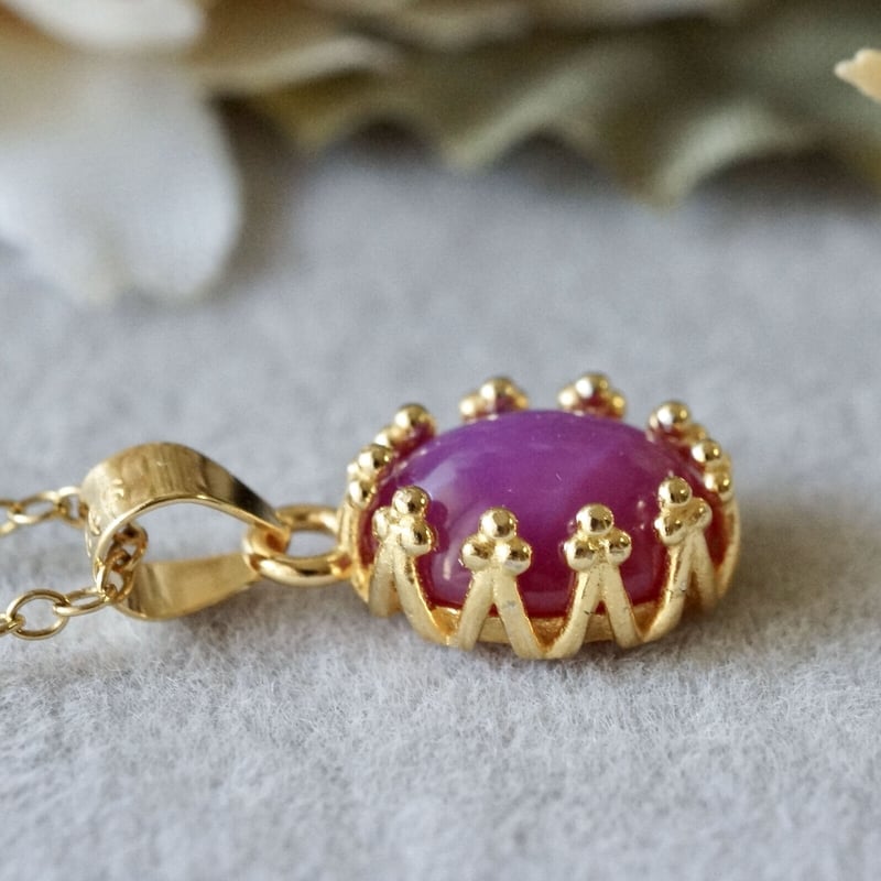 Handmade】合成スタールビー クラウンモチーフ ペンダントトップ 18k
