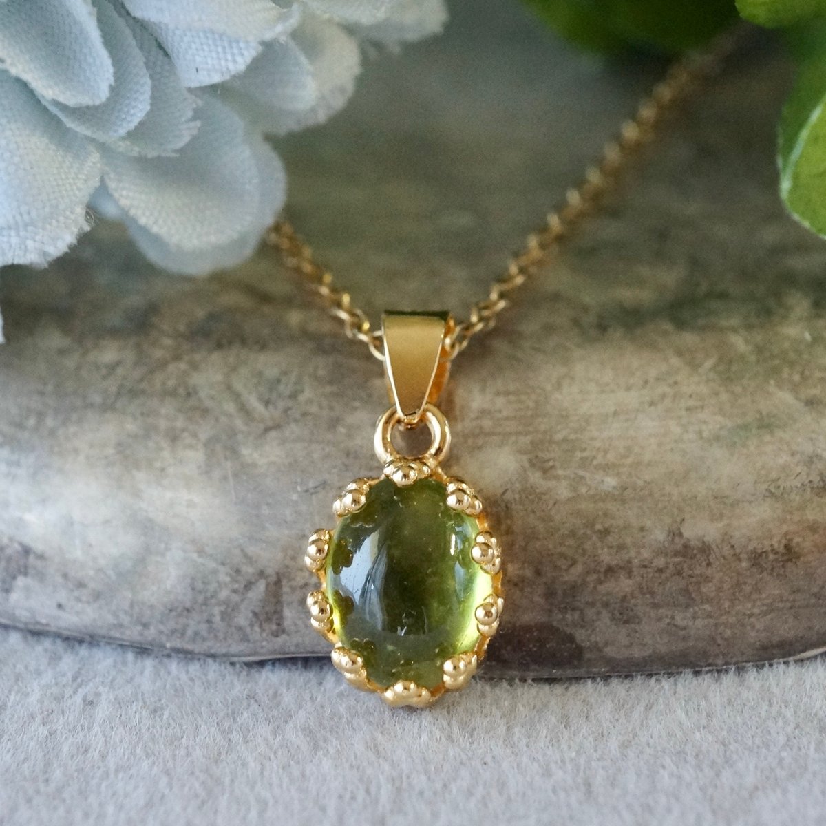 Handmade】ペリドット クラウンモチーフ ペンダントトップ 18kゴールド 
