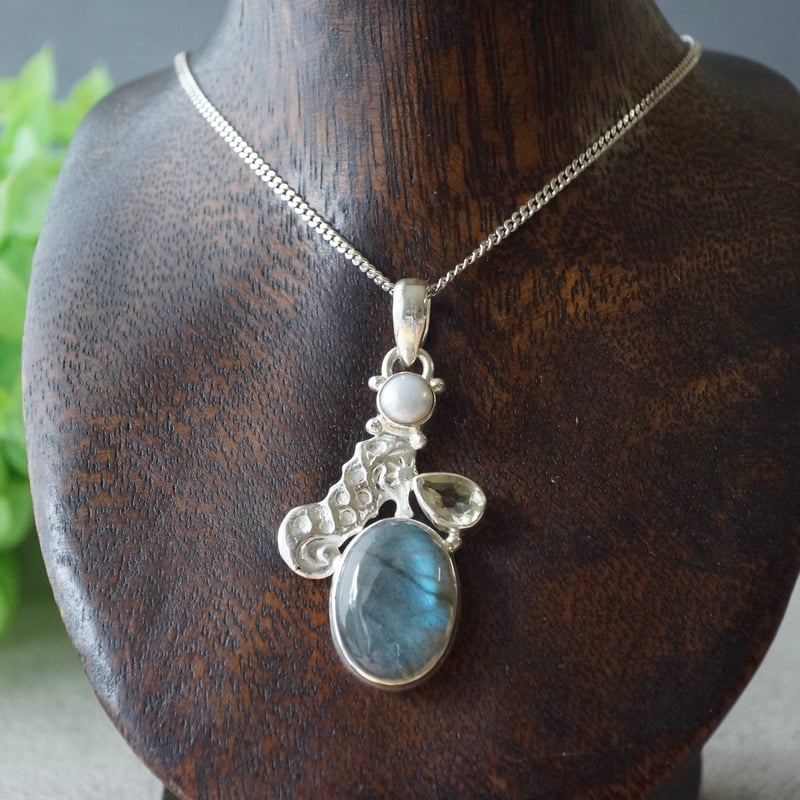 ラブラドライト/シトリン タツノオトシゴ ペンダントトップ シルバー