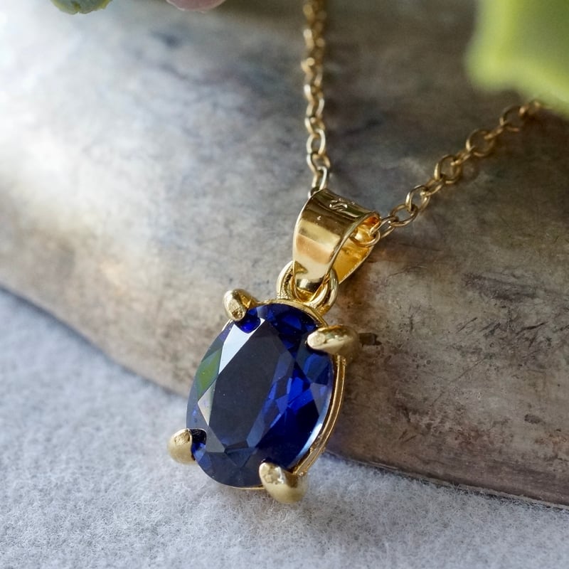 Handmade】ブルー 合成サファイア ペンダントトップ 18kゴールドプレー