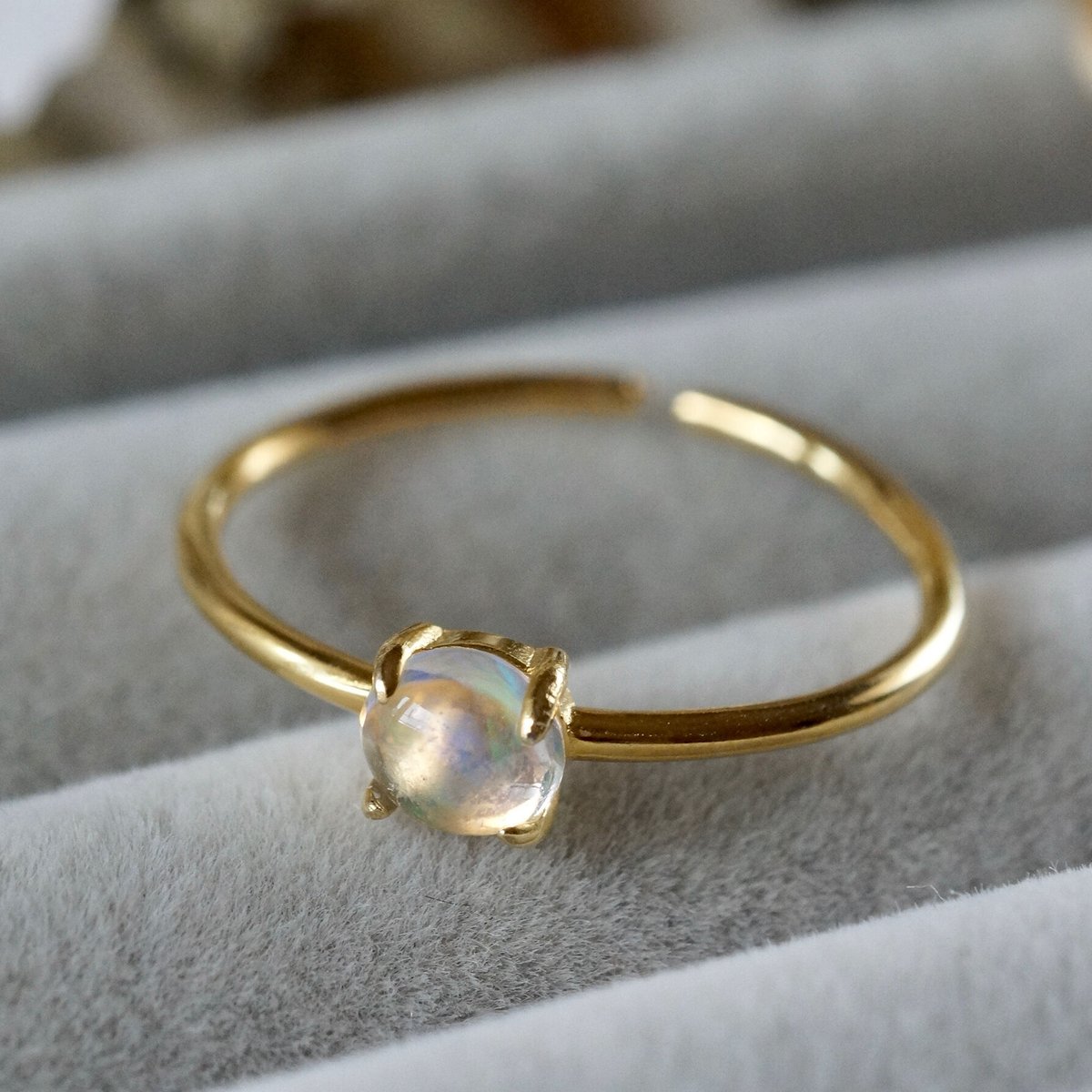 18Kt オパール リング サイズ7 Handmade】ウォーターオパール 7号〜フリーサイズリング 18k