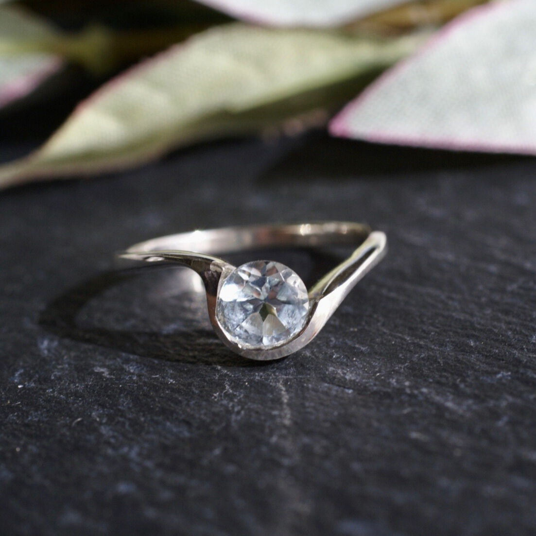 ブルートパーズ ねじりリング シルバー925 約10.5号（sv-283-3