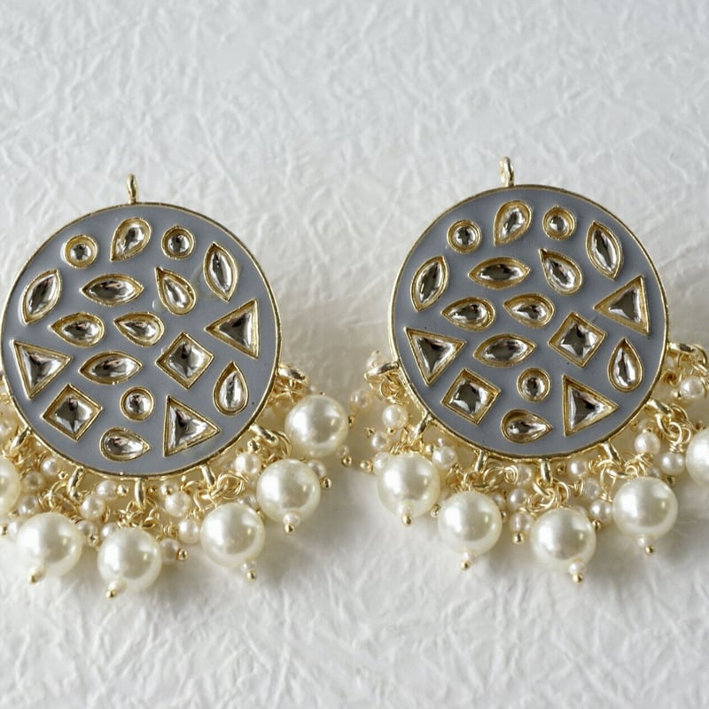 ☆ 軽量 インドジュエリーセット（グレー）クンダンスタイル