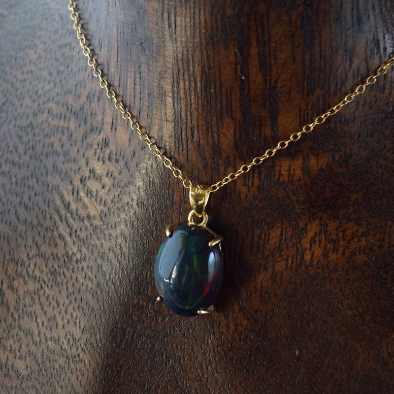 Handmade】ブラックオパール ペンダントトップ 18kゴールド Handmade】ブラックオパール ペンダントトップ 18kゴールド