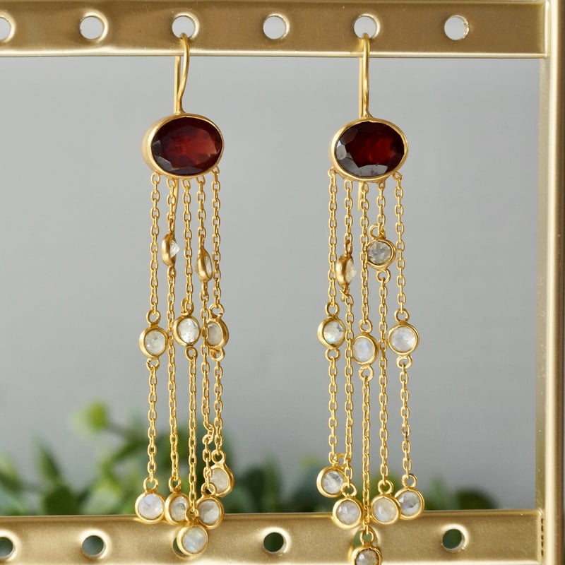 レッド ガーネット/レインボームーンストーン シャンデリアピアス 18k  