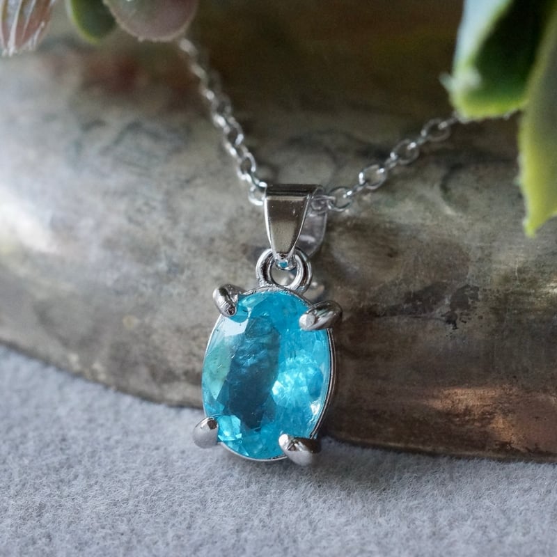 プラチナ900　天然ブルーアパタイト0.25ct ペンダントトップ プラチナ900 天然ブルーアパタイト0.25ct ペンダントトップ 楽天
